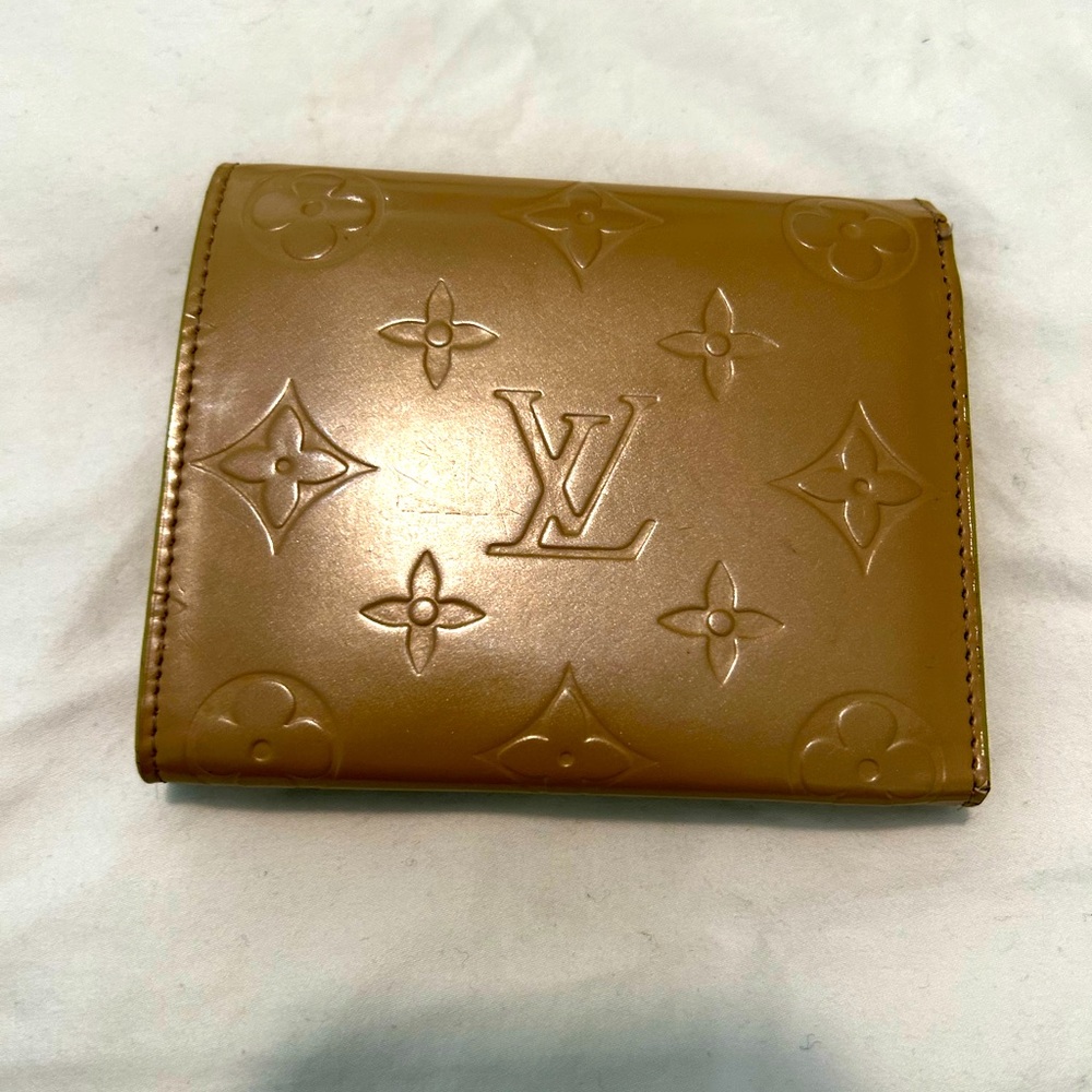 Wallet - Picture 2 of 9